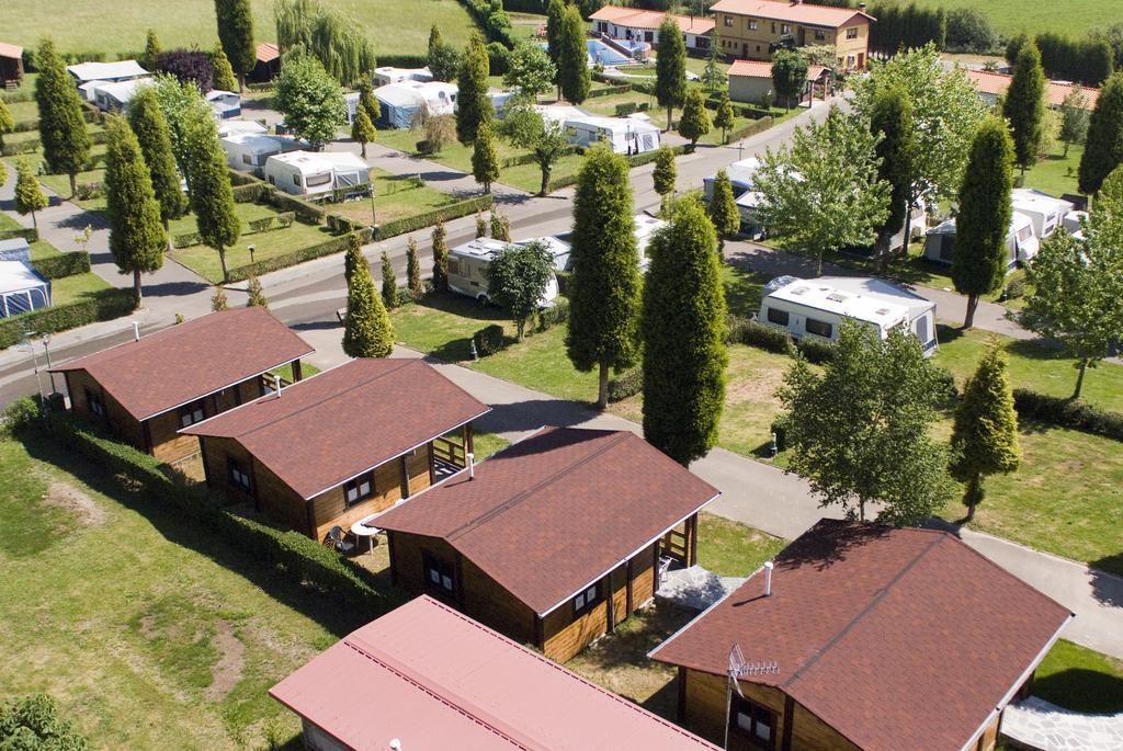 Camping Villaviciosa Selorio Exterior photo
